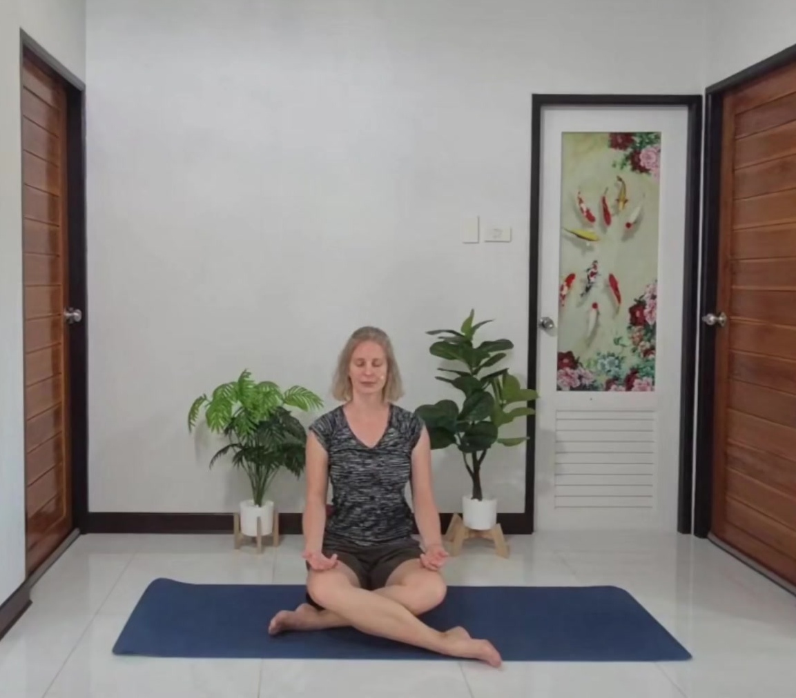 Anfangsmeditation im Sitzen (Sukhasana)